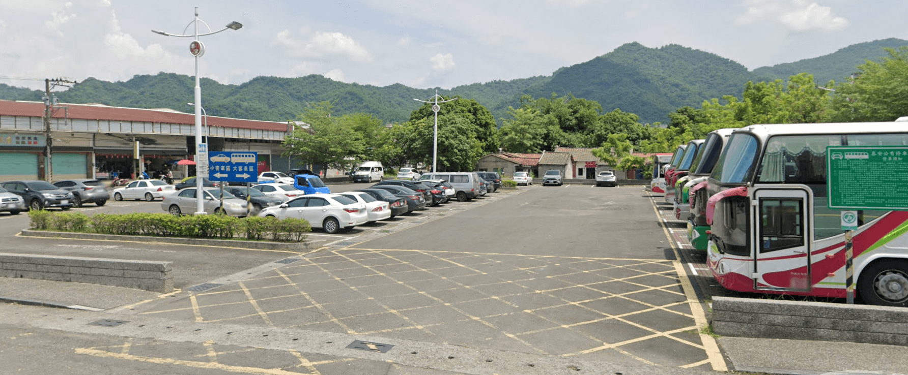 停車場入口照片